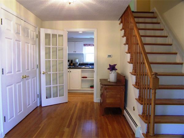 126 Bellevue Road Andover, MA 01810 - Photo 4 of 30