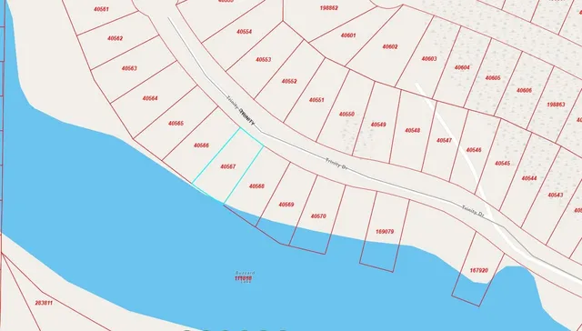 a view of an empty room and entryway