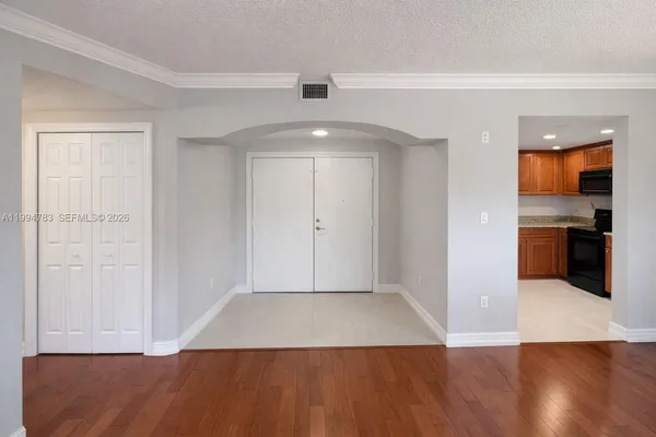 $3,550 | Central Gables, Coral Gables, FL 33134