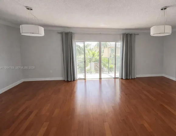$3,550 | Central Gables, Coral Gables, FL 33134