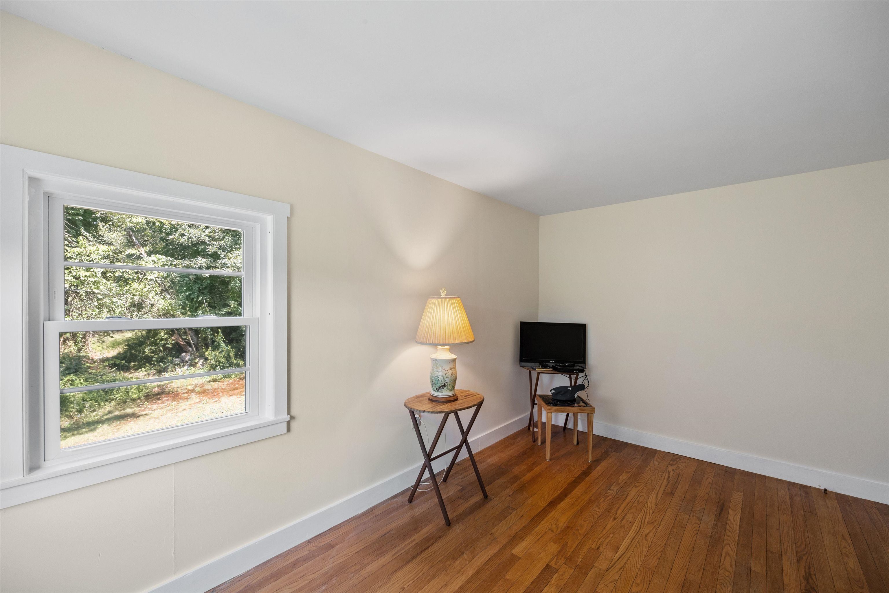 57 Albin Road Bow, NH 03304 - Photo 17 of 38