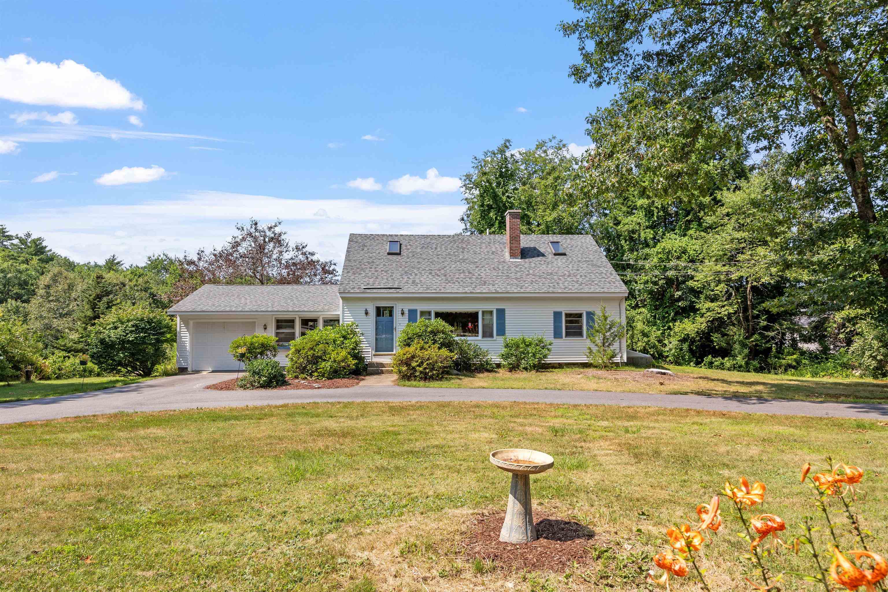 57 Albin Road Bow, NH 03304 - Photo 2 of 38