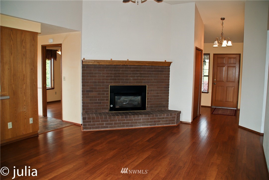 815 North Waugh Road Mount Vernon, WA 98273 - Photo 11 of 23 Gallery Image 11