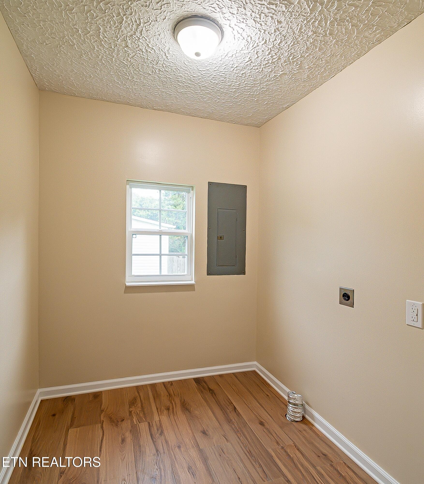 5028 Pea Ridge Road Maryville, TN 37804 - Photo 19 of 33 Gallery Image 19