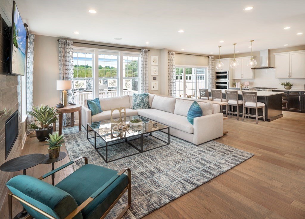 18 Charles Way, Unit 134 Millis, MA 02054 - Photo 4 of 19