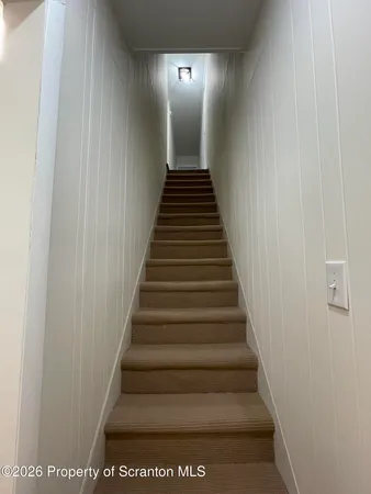 $1,500 | 1064 Lincoln Street, Unit B, Dickson City, PA 18519