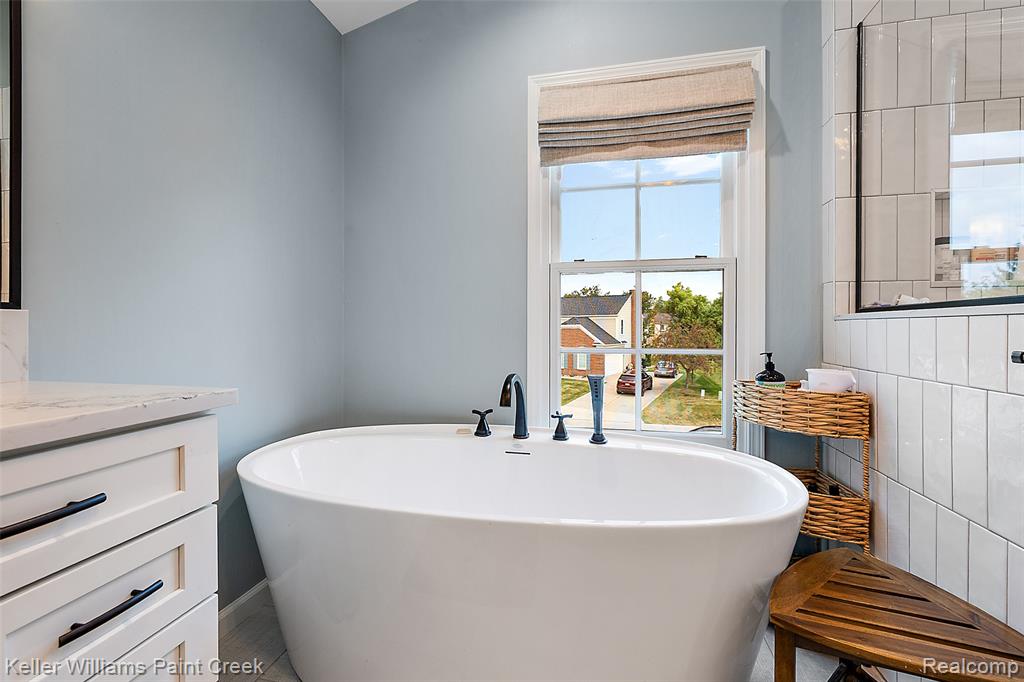 1568 Grandview Drive Rochester, MI 48306 - Photo 27 of 58