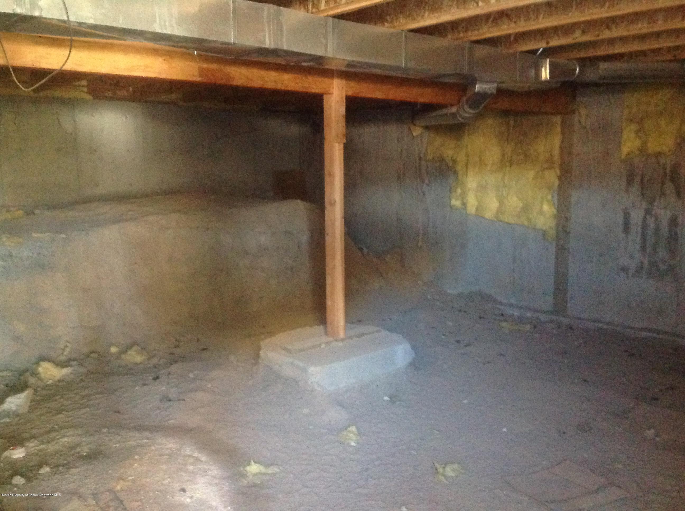 801 Whiteriver Avenue Rifle, CO 81650 - Photo 10 of 10 a view of a room