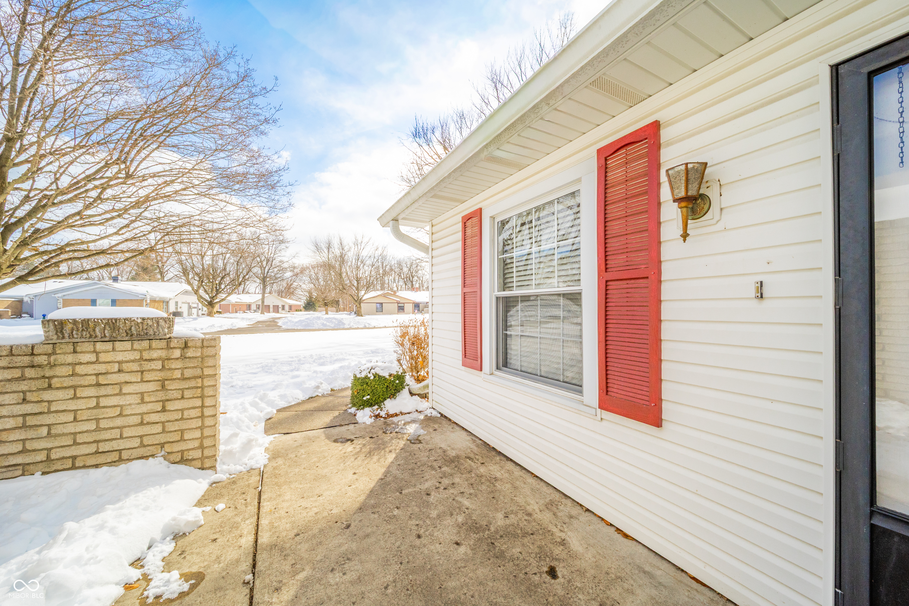 4328 Rutgers Drive Anderson, IN 46013 - Photo 2 of 33