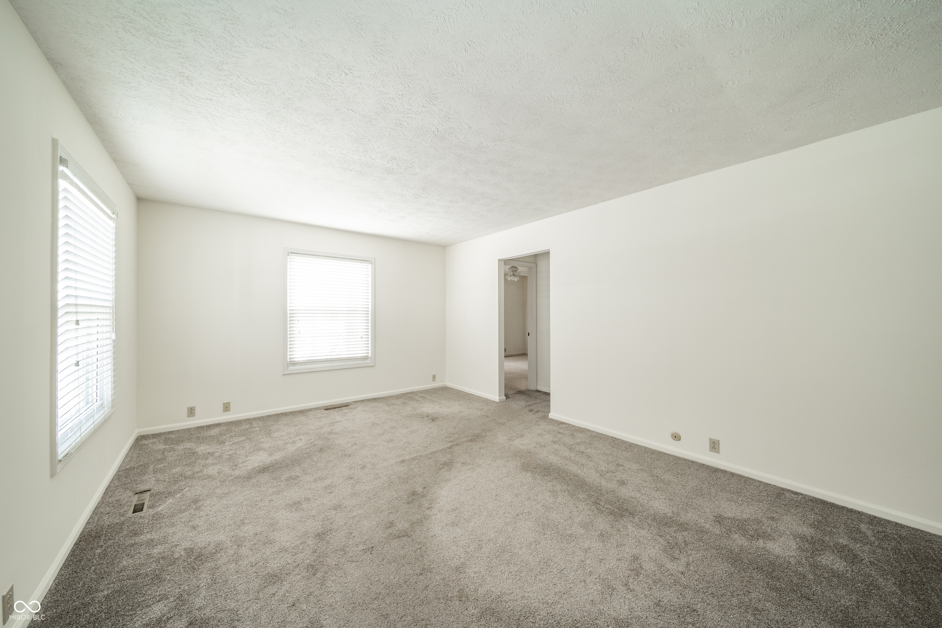 4328 Rutgers Drive Anderson, IN 46013 - Photo 5 of 33