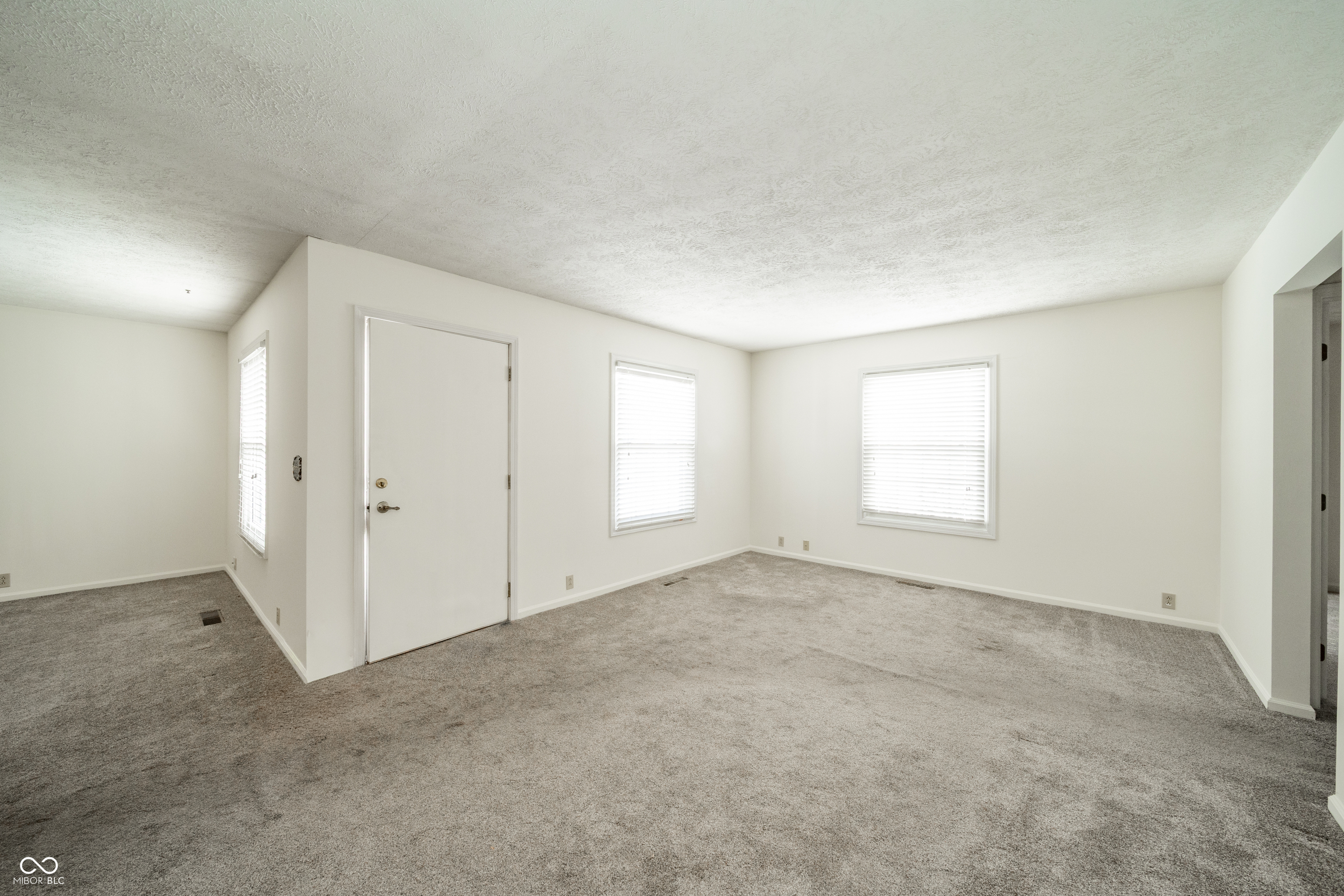 4328 Rutgers Drive Anderson, IN 46013 - Photo 7 of 33