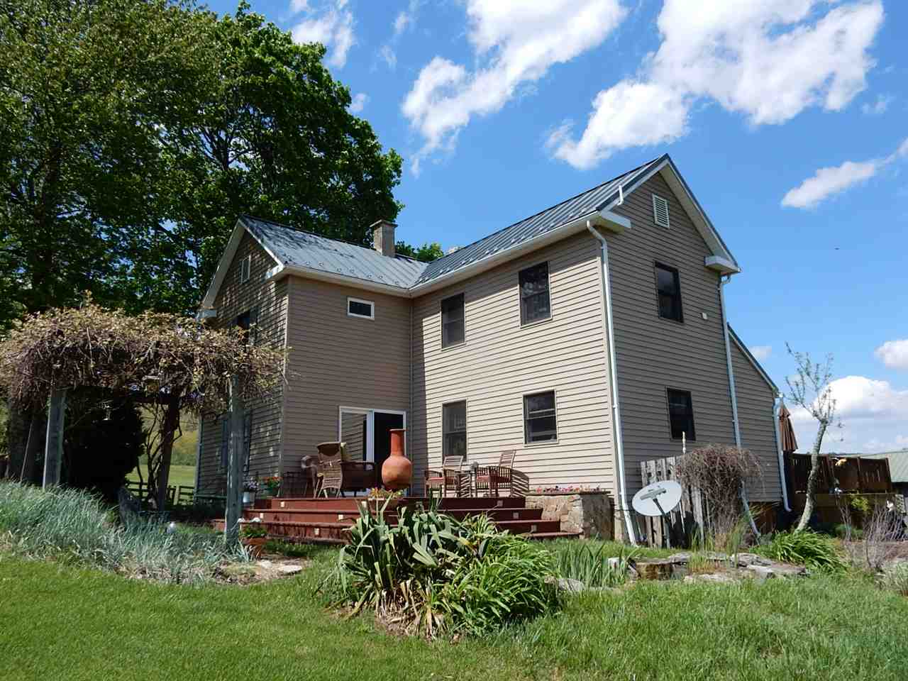 7782 Muddy Run Road Williamsville, VA 24487 - Photo 4 of 34 Gallery Image 4