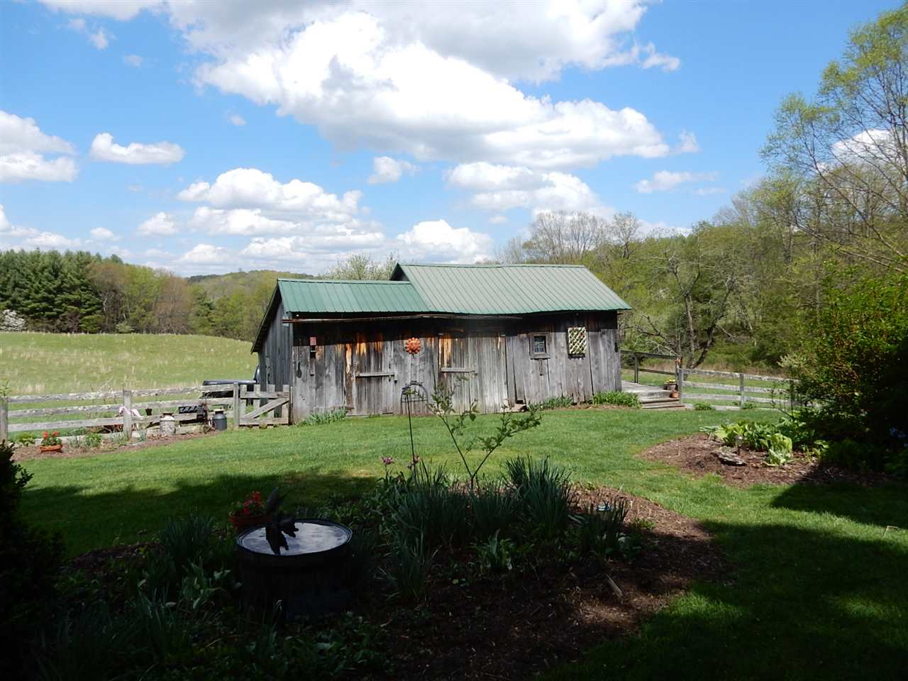 7782 Muddy Run Road Williamsville, VA 24487 - Photo 6 of 34 Gallery Image 6