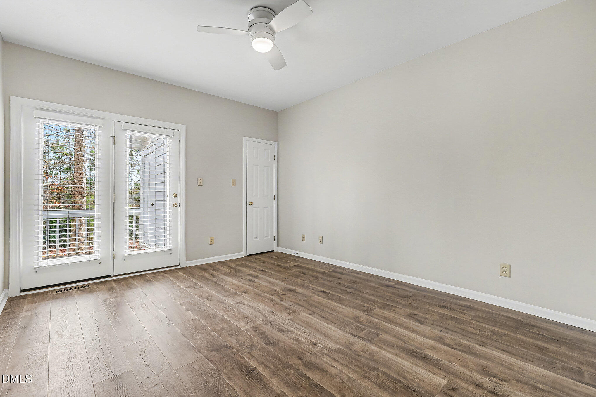 3706 Carnegie Lane Raleigh, NC 27612 - Photo 11 of 20 014_file_556