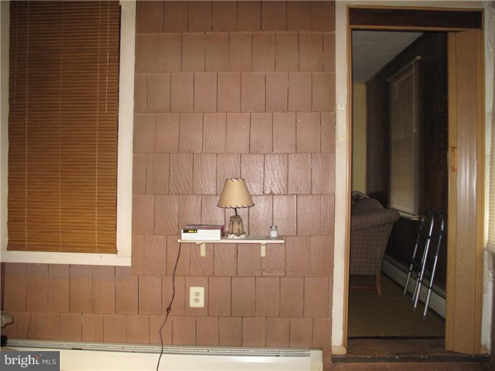 132 Manor Road Hatboro, PA 19040 - Photo 4 of 18 Gallery Image 4