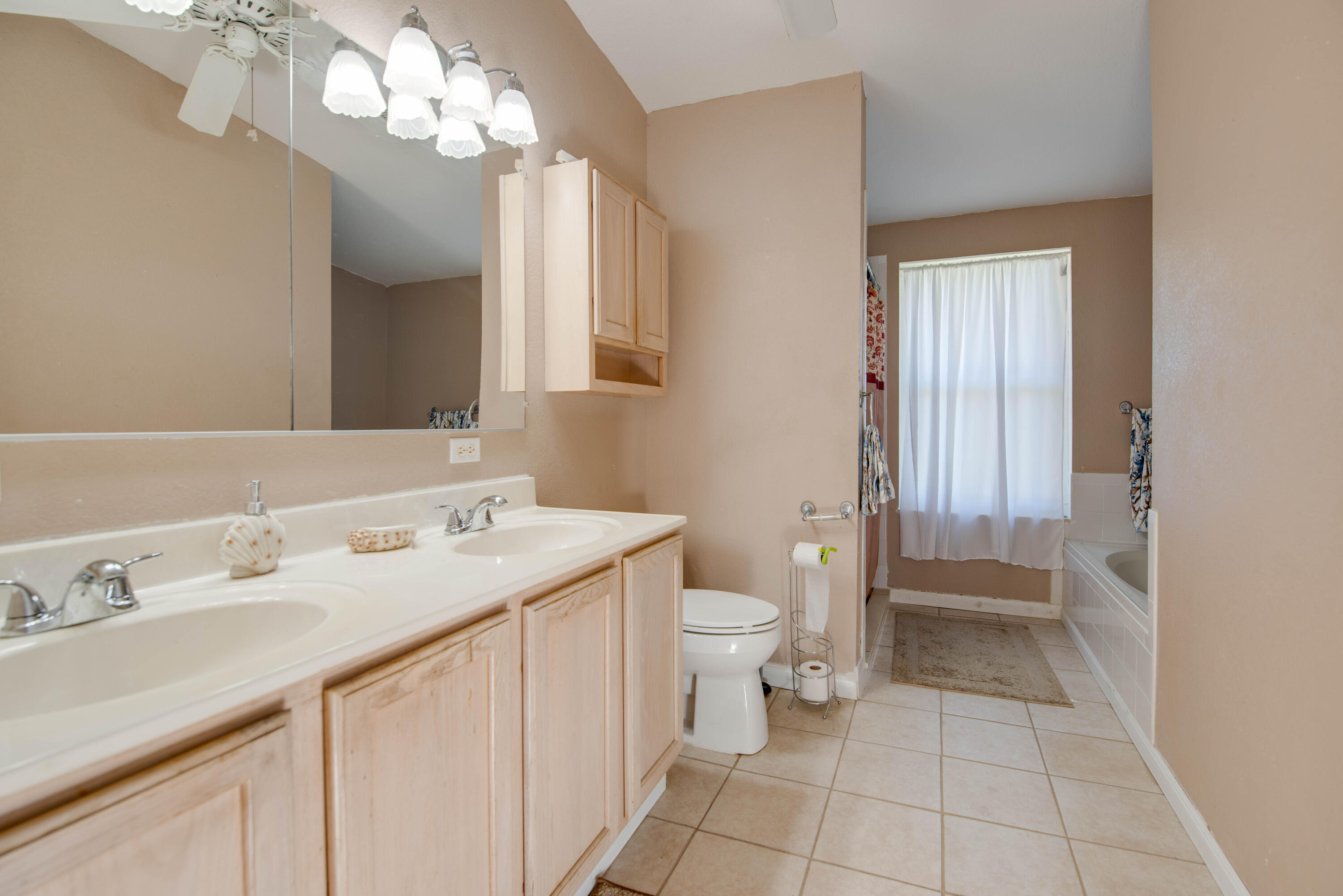 131 Doubloon Lane Cudjoe, FL 33042 - Photo 15 of 34 013-131DoubloonLane-CudjoeKey-FL-33042-F