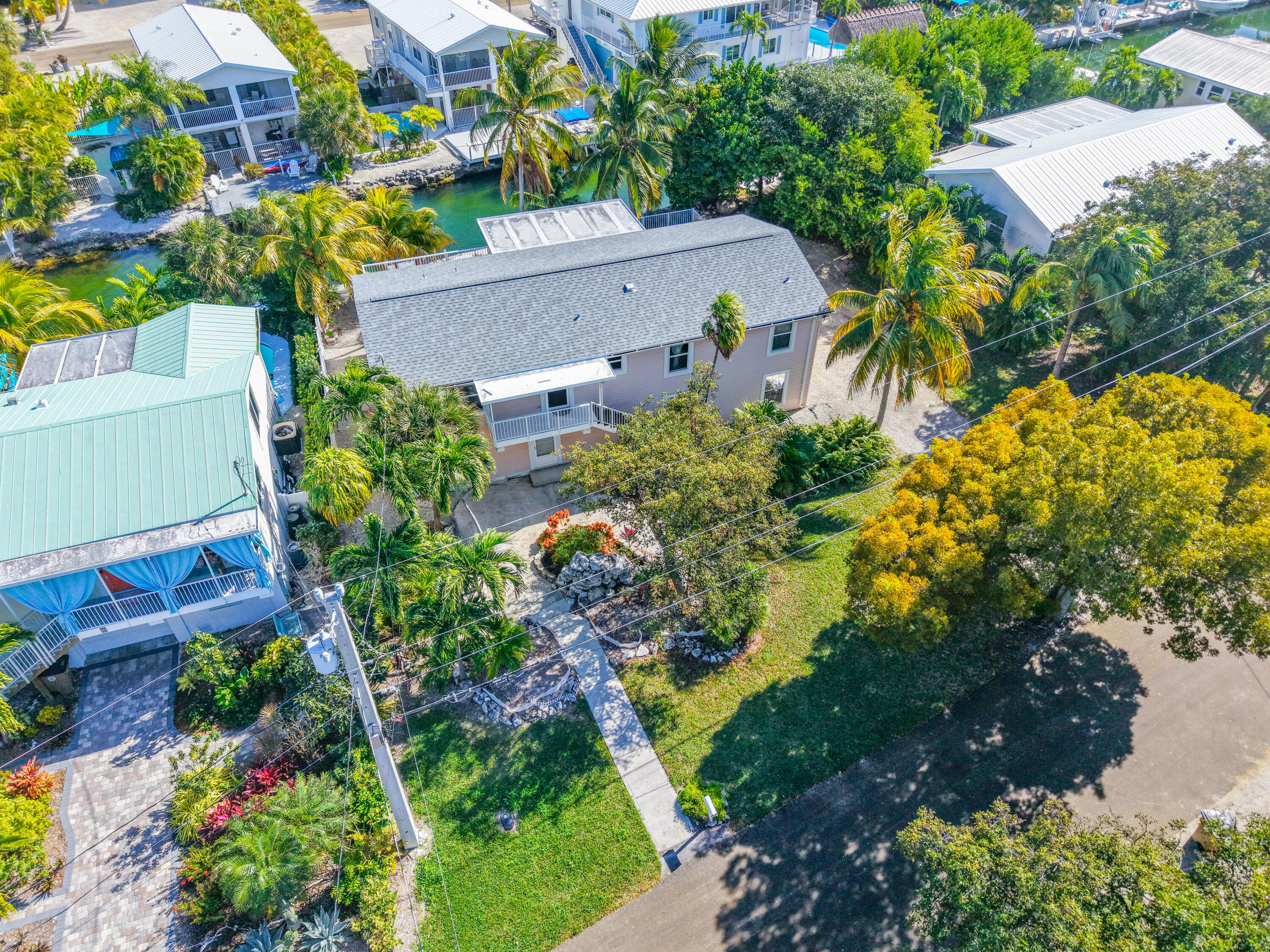 131 Doubloon Lane Cudjoe, FL 33042 - Photo 30 of 34 047-131DoubloonLane-CudjoeKey-FL-33042-F