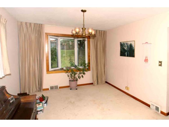 3613 Royal Road Endwell, NY 13760 - Photo 5 of 18 Gallery Image 5