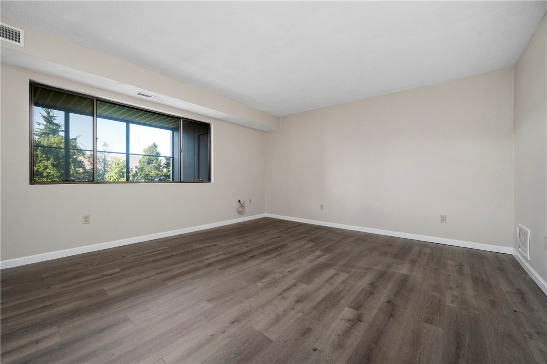 196 Old River Road, Unit 7SF Lincoln, RI 02865 - Photo 12 of 28