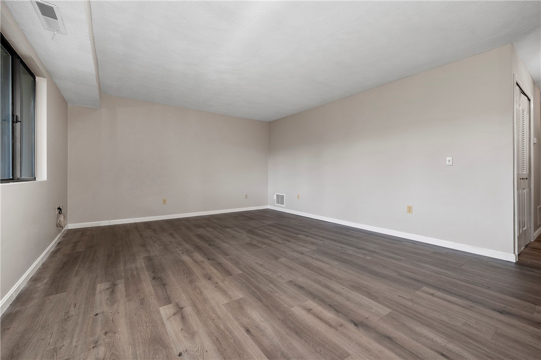 196 Old River Road, Unit 7SF Lincoln, RI 02865 - Photo 13 of 28