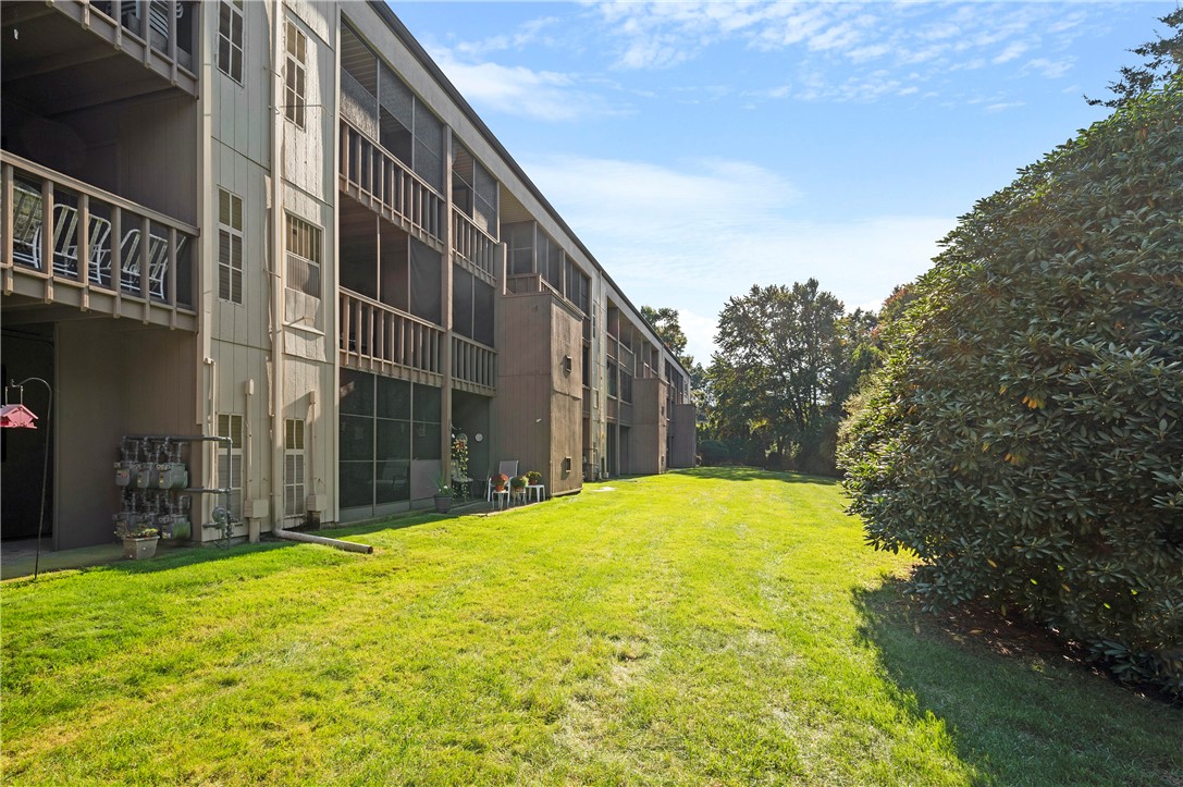 196 Old River Road, Unit 7SF Lincoln, RI 02865 - Photo 6 of 28