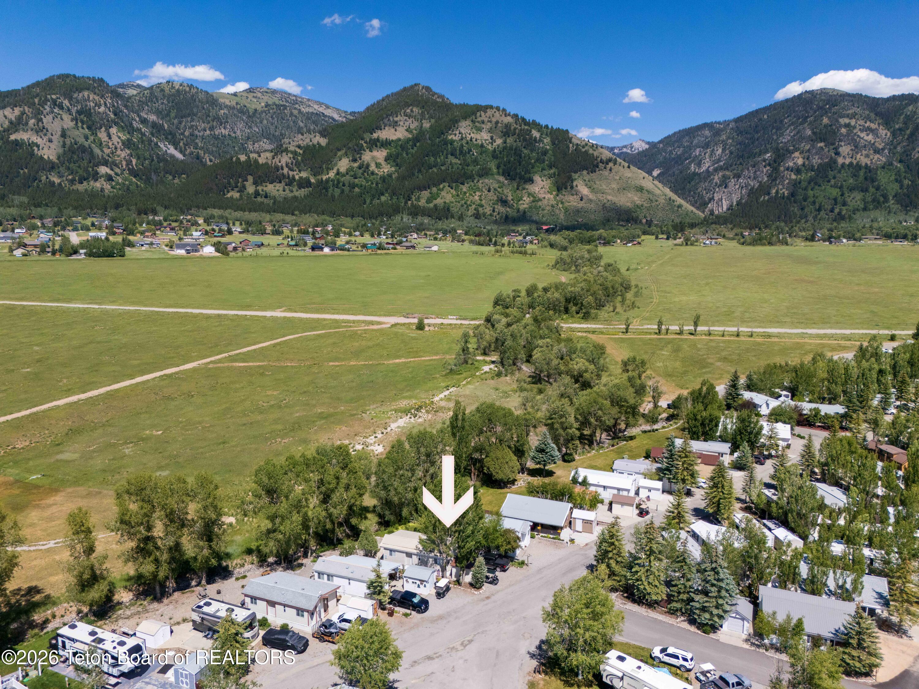 453 Rim Road Star Valley Ranch, WY 83127 - Photo 27 of 28 453 Rim Rd_0054_D arrow