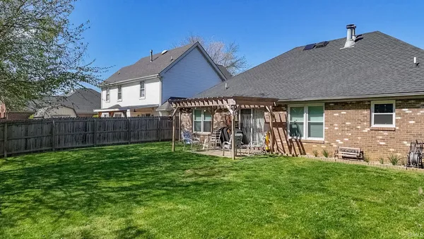 $235,000 | 5717 Lincoln Pointe Boulevard, Evansville, IN 47715