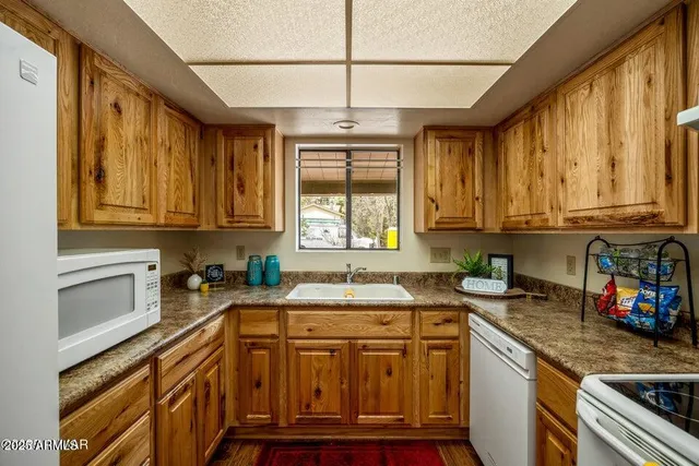 $335,000 | 4977 Apache Way, Lakeside, AZ 85929