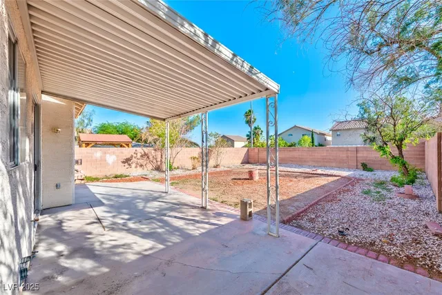 $454,000 | 8221 Heather Rock Court, Las Vegas, NV 89117