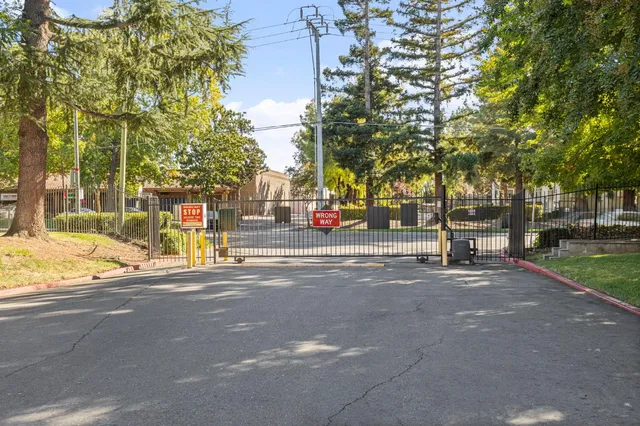 $235,000 | 102 Luna Grande Circle, Unit 6, Sacramento, CA 95834