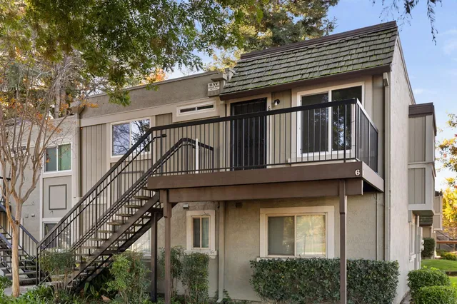 $220,000 | 102 Luna Grande Circle, Unit 6, Sacramento, CA 95834