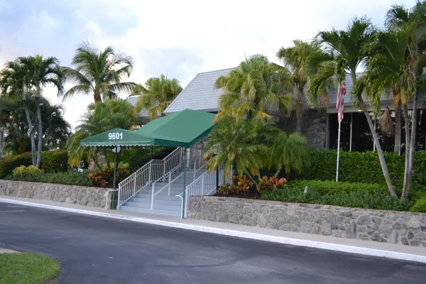 $1,850 | 18081 Southeast Country Club Drive, Unit BLDG 34 335, Jupiter, FL 33469