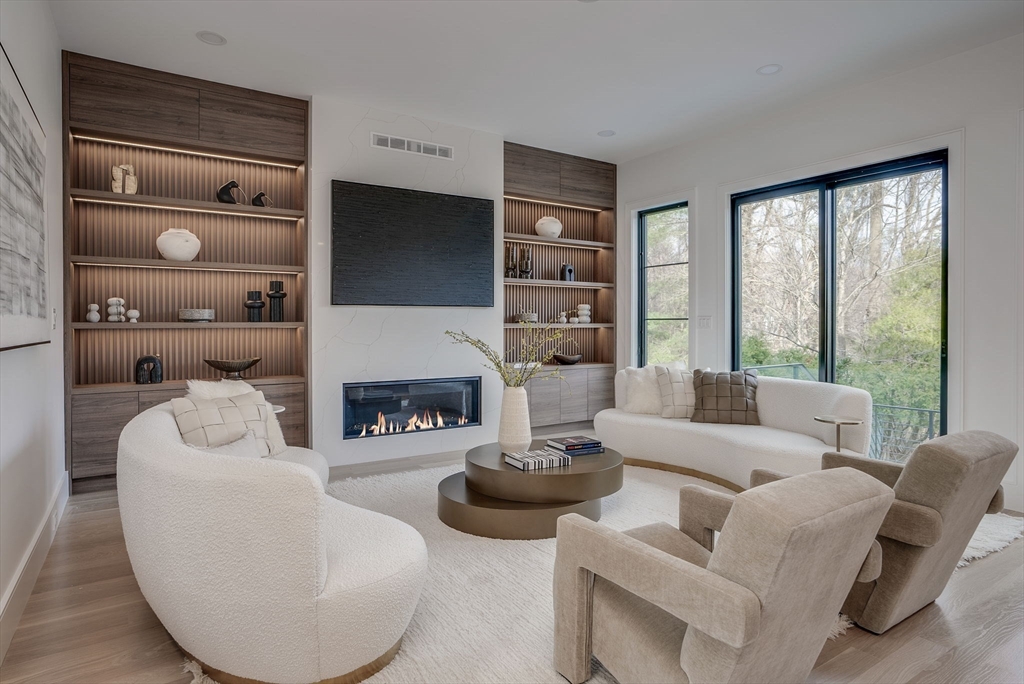 71 Harwich Road Newton, MA 02467 - Photo 12 of 32