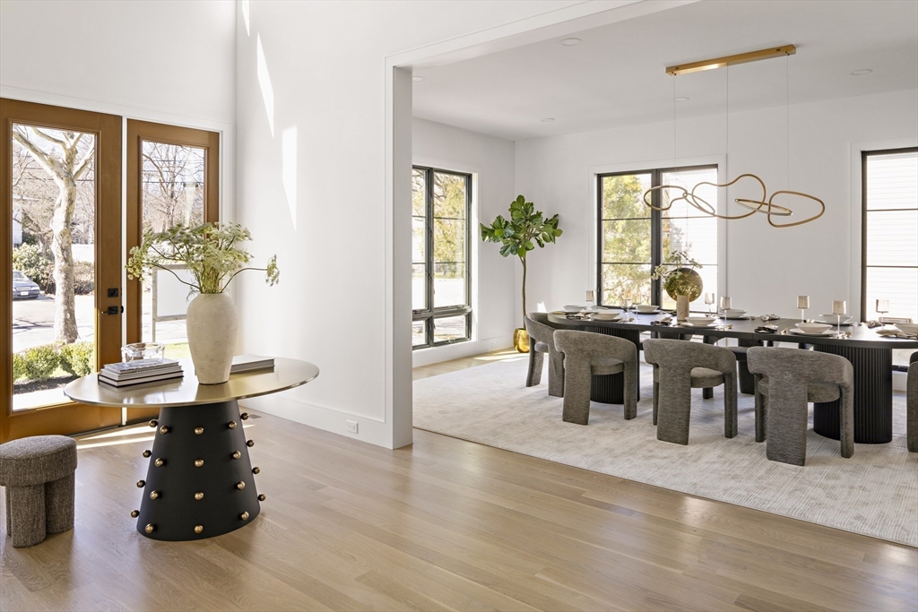 71 Harwich Road Newton, MA 02467 - Photo 5 of 32