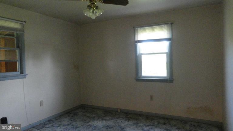 69 Nottingham Road Hagerstown, MD 21740 - Photo 6 of 14 Bedroom