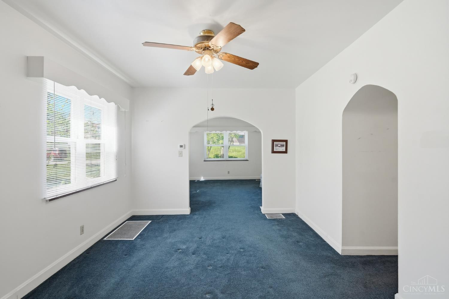 667 Overlook Avenue Cincinnati, OH 45238 - Photo 8 of 50