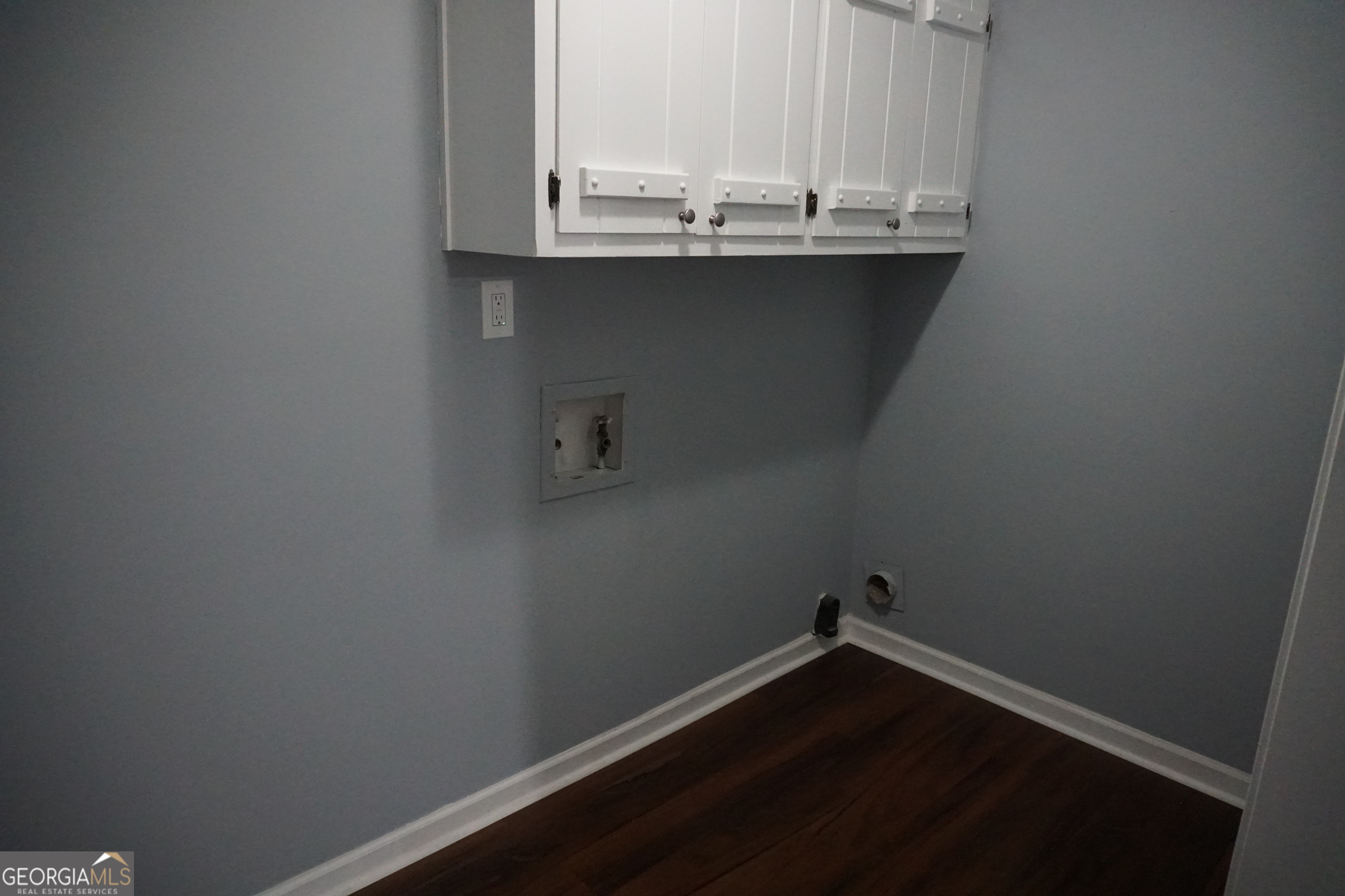 9243 Seminole Road Jonesboro, GA 30236 - Photo 14 of 40 a close up of a sink