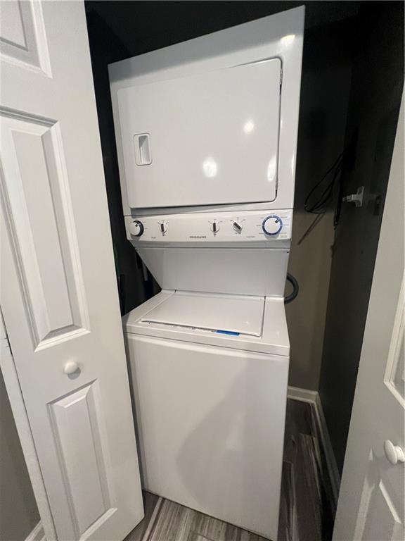 1105 Riverside Drive, Unit 2 Beaver, PA 15009 - Photo 6 of 21 a close up view of washer and dryer