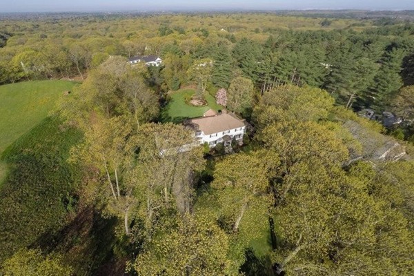 44 Greylock Road Wellesley, MA 02481 - Photo 2 of 7 Gallery Image 2