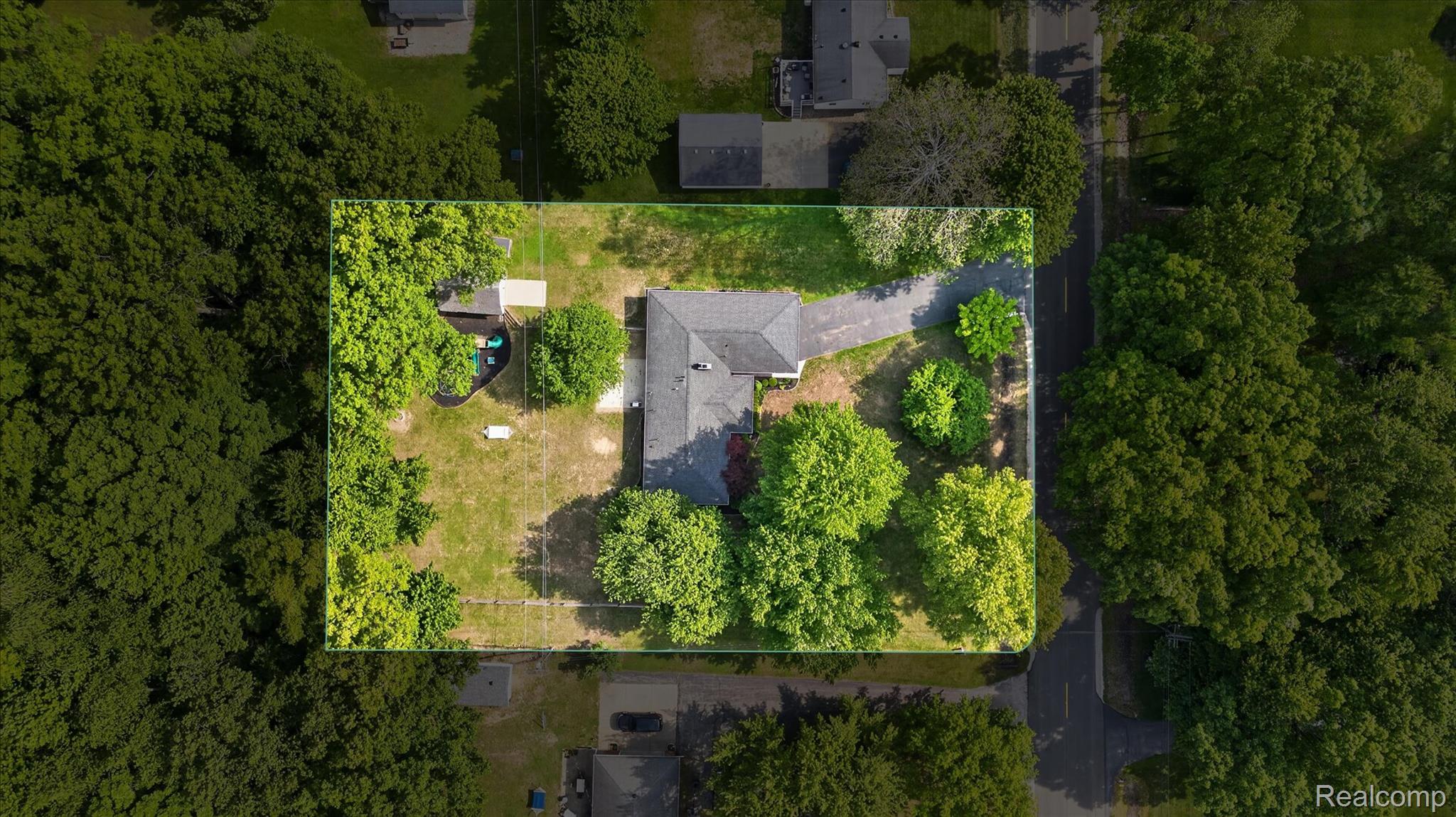 2083 Wells Road Dundee, MI 48131 - Photo 54 of 54 59-2083-Wells-Rd-Dundee-MI-48131-WindowStill.jpg