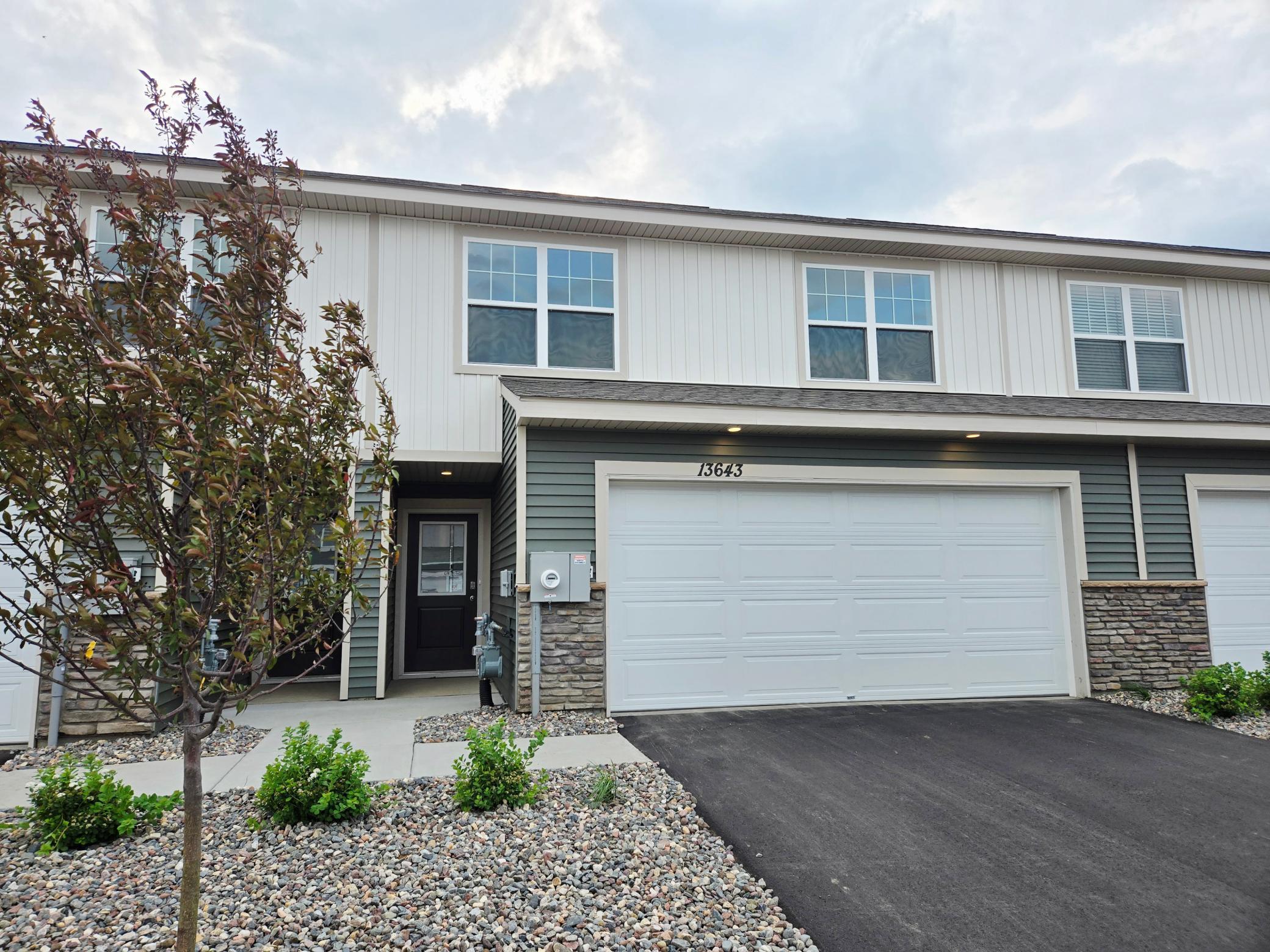 13728 Kaylemore Trail Rosemount, MN 55068 - Photo 27 of 46