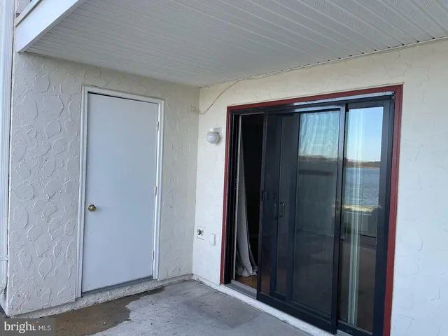 $2,200 | 10 B Queen Elizabeth Court, Chester, MD 21619