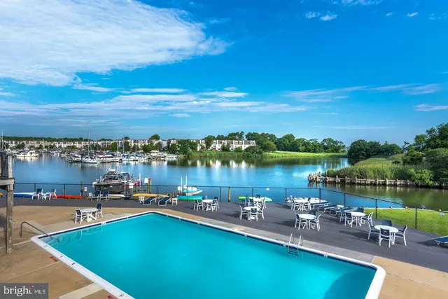 $2,200 | 10 B Queen Elizabeth Court, Chester, MD 21619