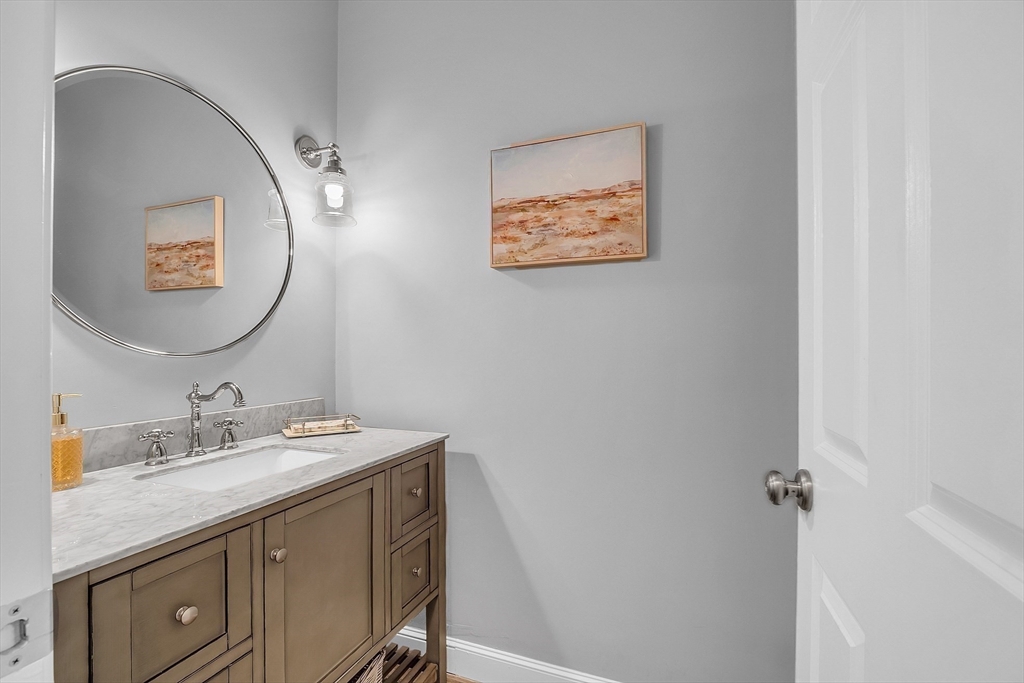 97 Windkist Farm Road North Andover, MA 01845 - Photo 18 of 42 Gallery Image 18