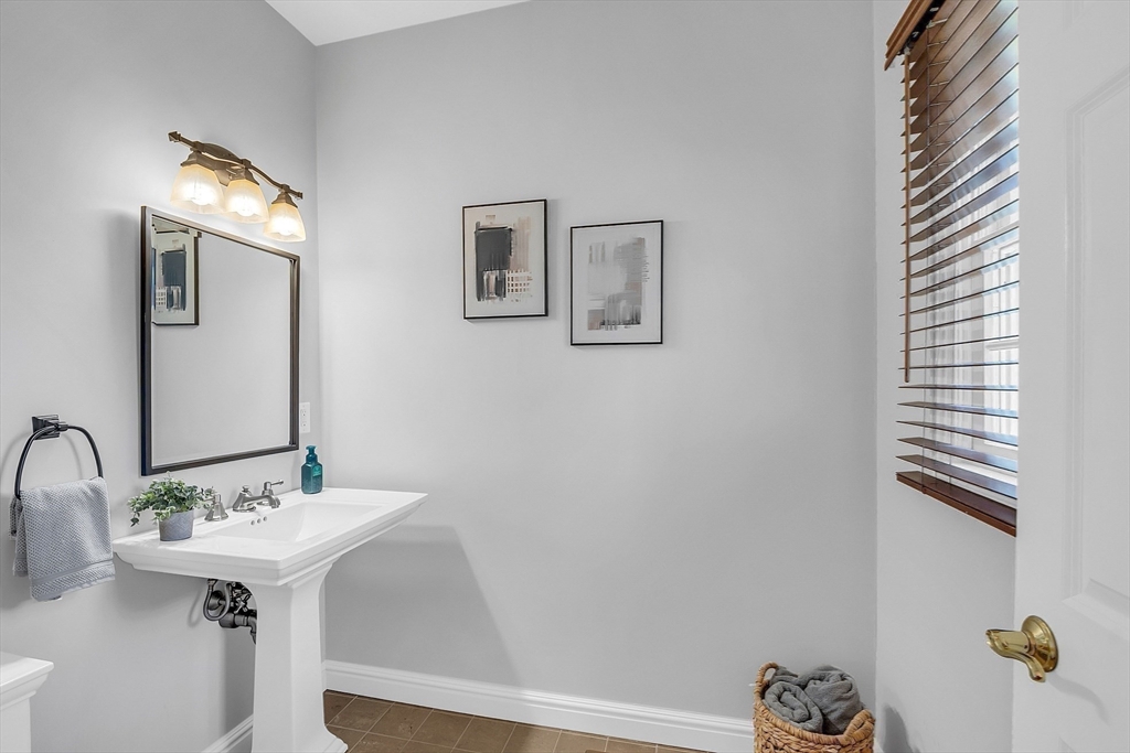 97 Windkist Farm Road North Andover, MA 01845 - Photo 23 of 42 Gallery Image 23