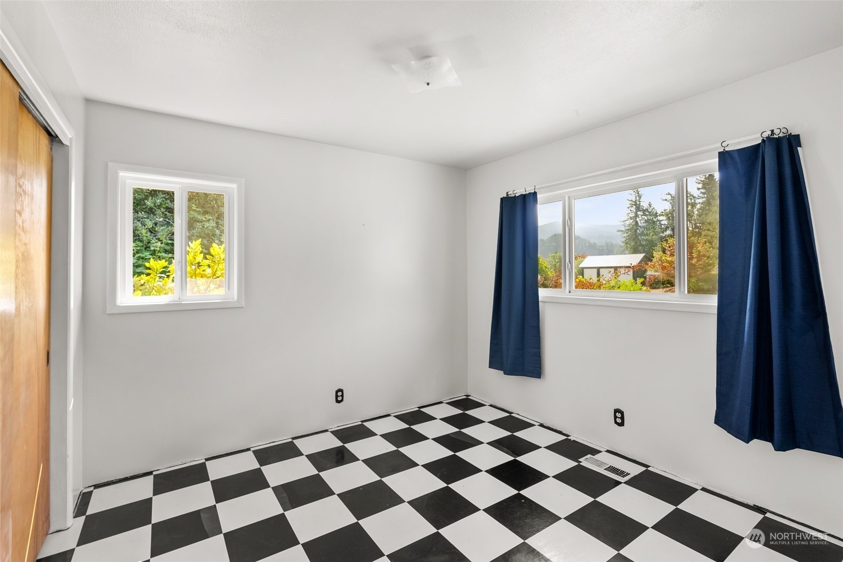 148 Young Road Randle, WA 98377 - Photo 18 of 35 Gallery Image 18