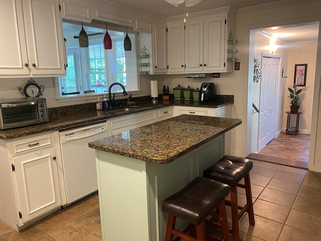 2417 Pipkin Road Sumter, SC 29154 - Photo 10 of 32