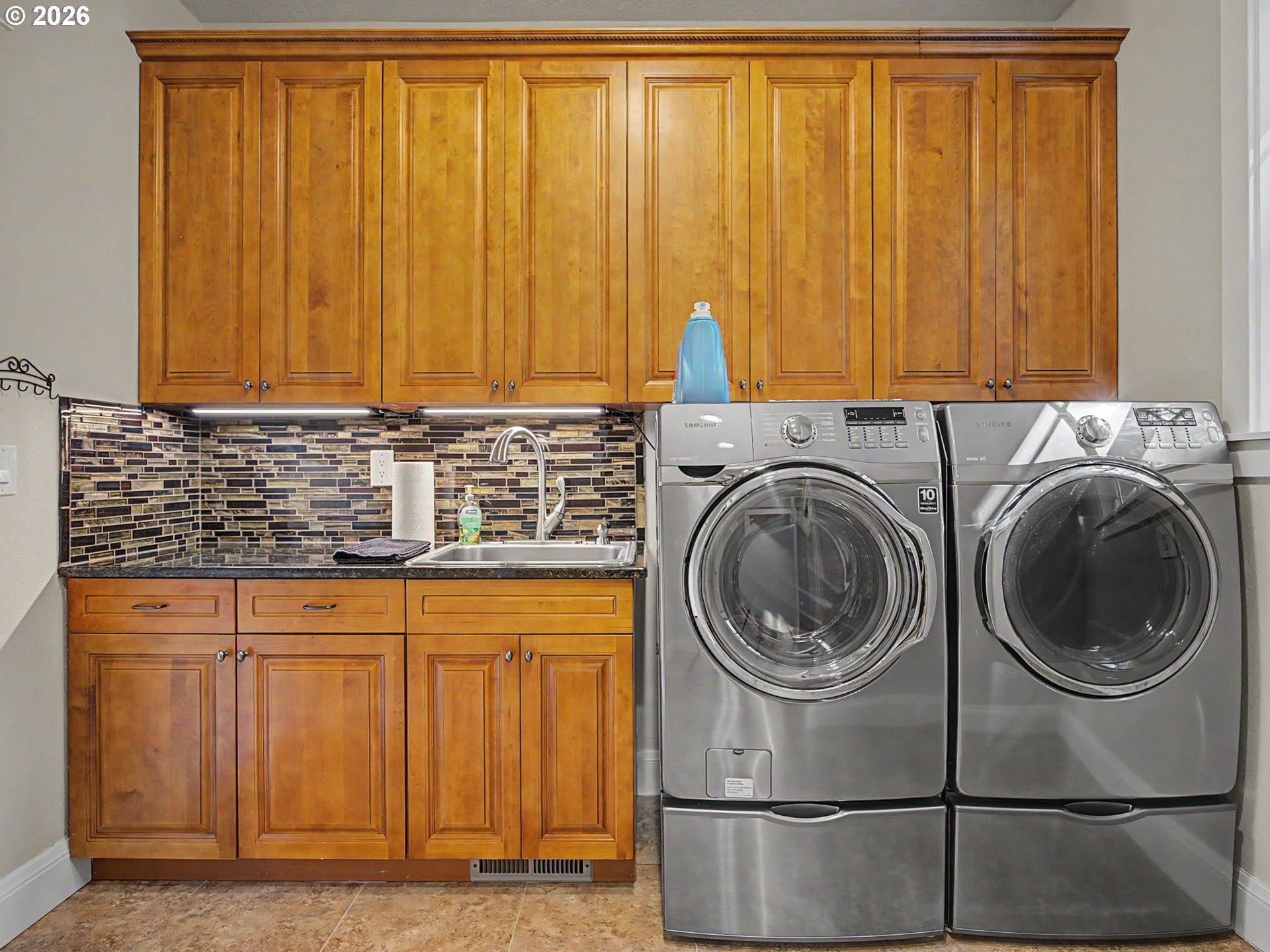 64100 East Relton Road Rhododendron, OR 97049 - Photo 13 of 48 Laundry