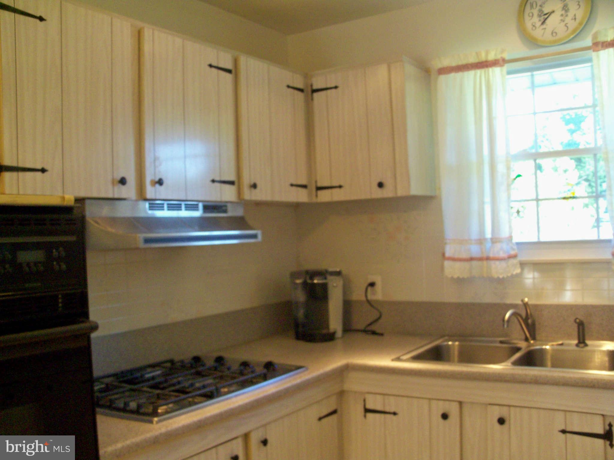 130 Lamport Road Reisterstown, MD 21136 - Photo 14 of 29 Kitchen