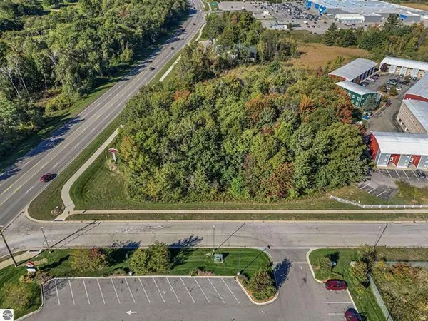 $500,000 | 0 Perry Avenue, Big Rapids, MI 49307